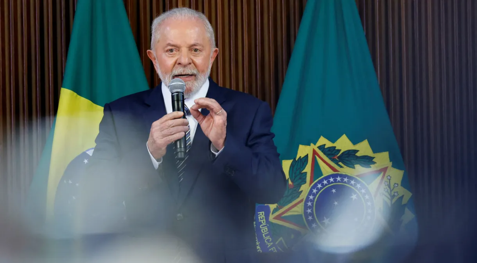 Lula discute desoneração light também para municípios